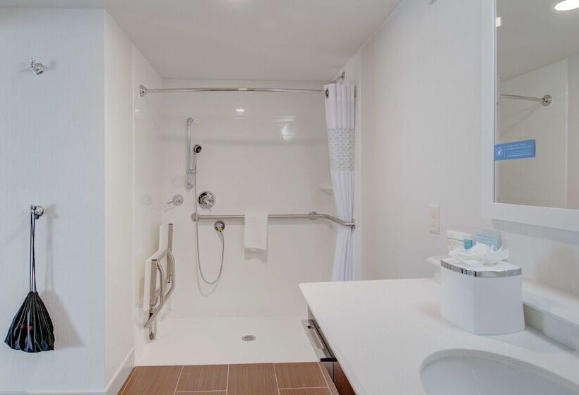 هتل Hampton Inn & Suites Springfield/downtown