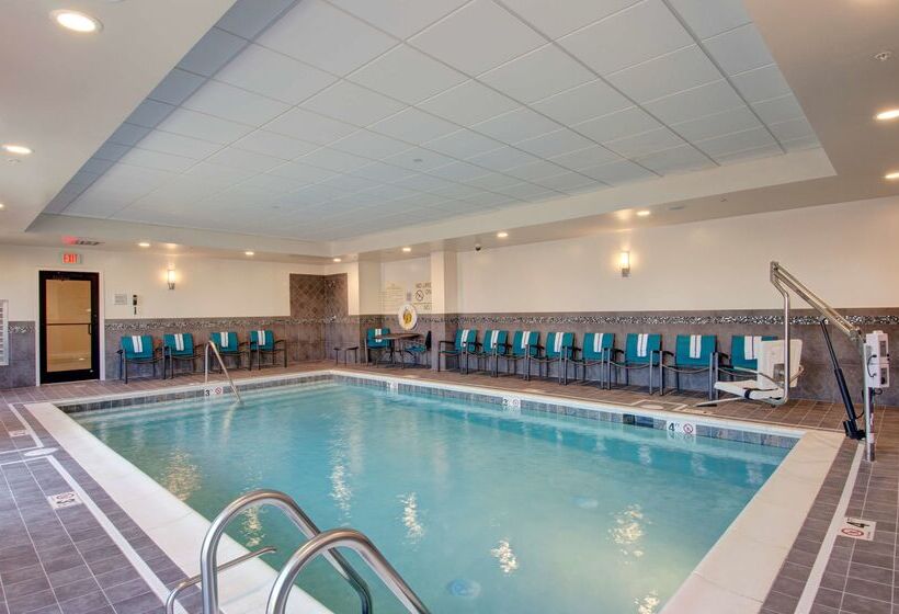 هتل Hampton Inn & Suites Springfield/downtown