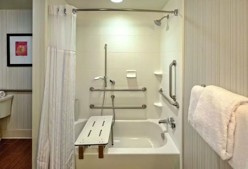 בית מלון כפרי Hilton Garden Inn Memphis/wolfchase Galleria