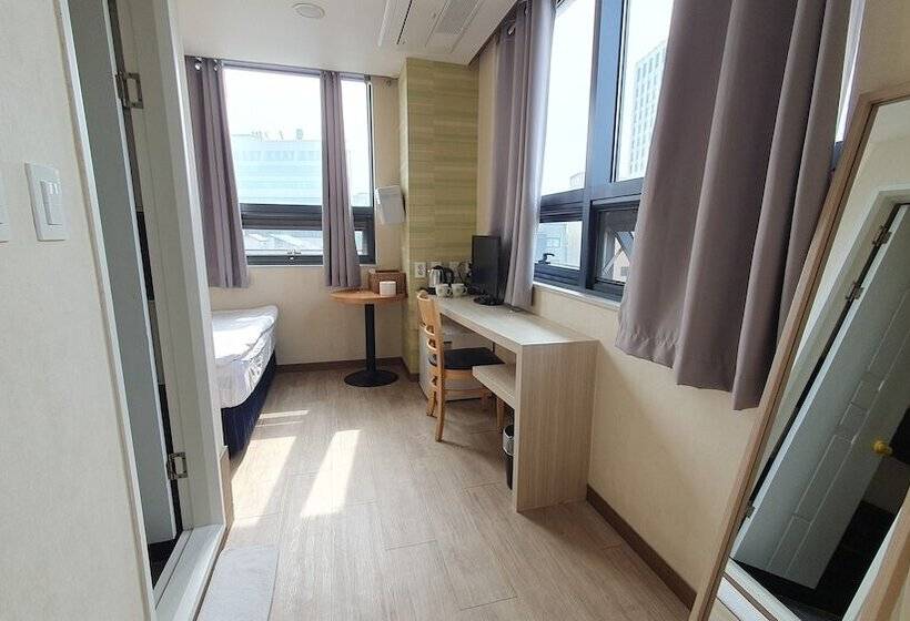 Hotel Hostel Korea Changdeokgung