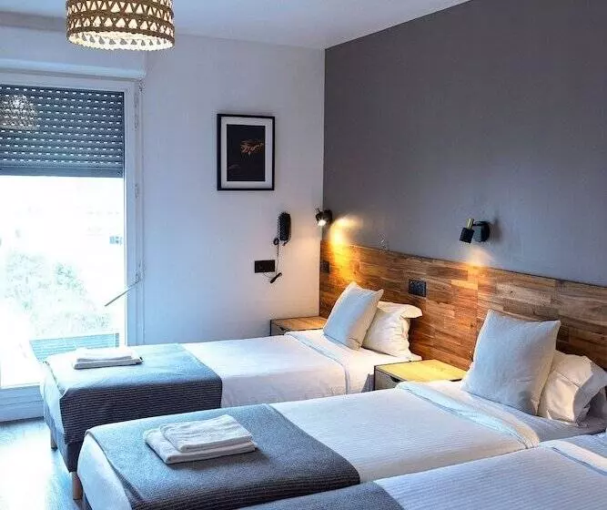 هتل Hôtel Lodge In Paris 13