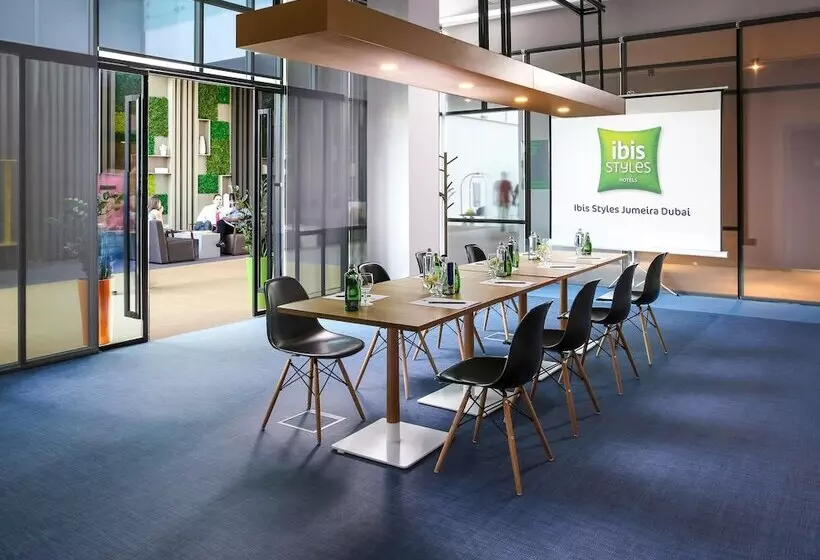 هتل Ibis Styles Dubai Jumeira