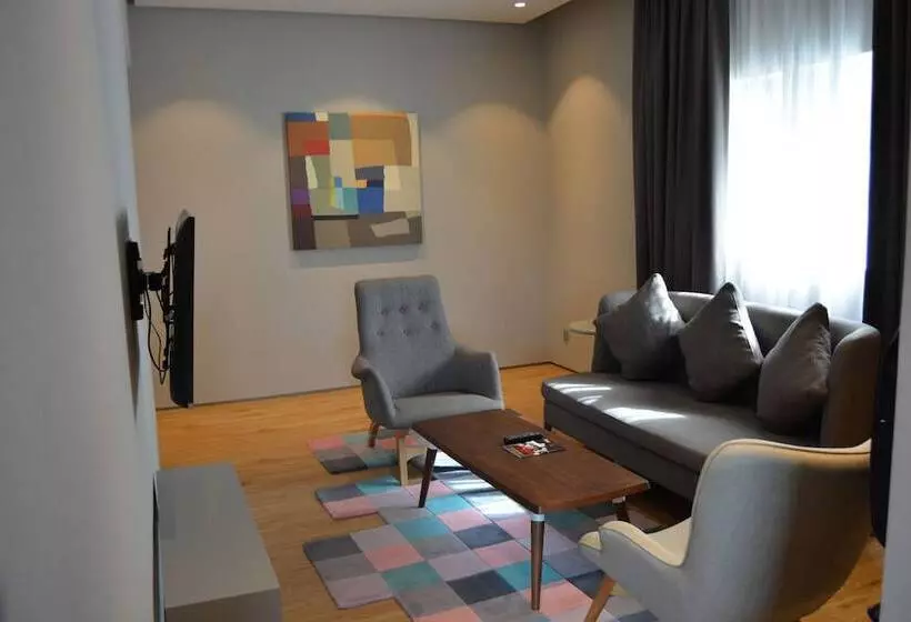 هتل Ibis Styles Dubai Jumeira