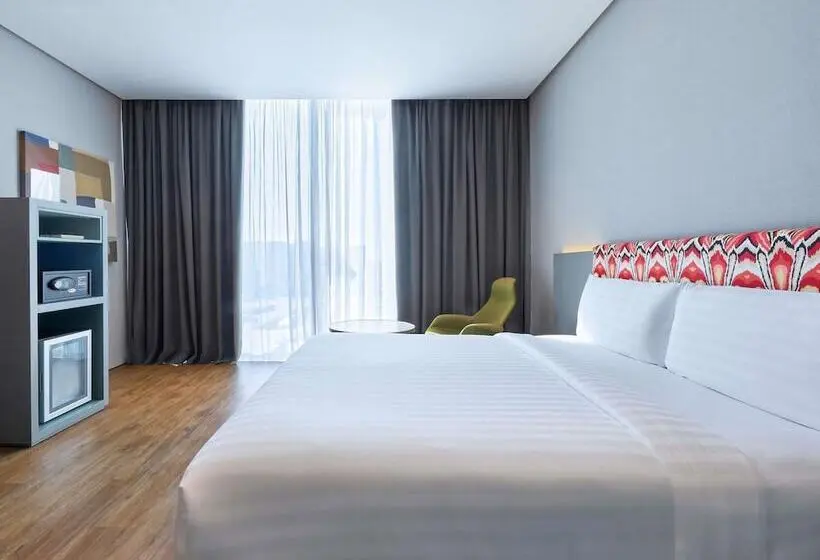 هتل Ibis Styles Dubai Jumeira