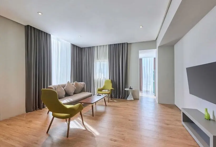 هتل Ibis Styles Dubai Jumeira