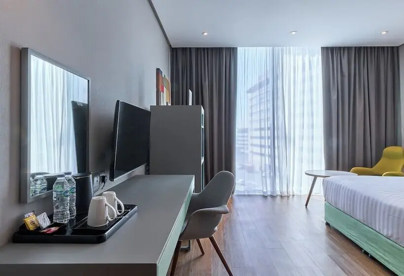 هتل Ibis Styles Dubai Jumeira