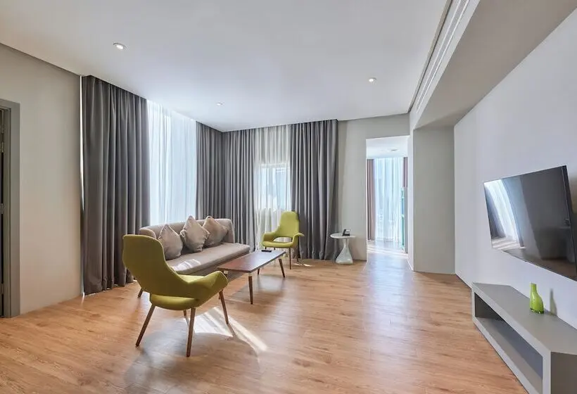 هتل Ibis Styles Dubai Jumeira