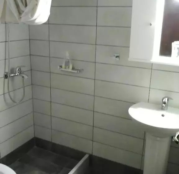 호텔 Karin & Nikos