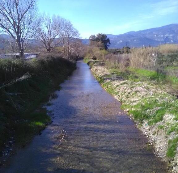 בית מלון כפרי Karin & Nikos