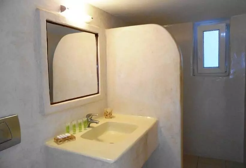 Hotel Livanios Studios