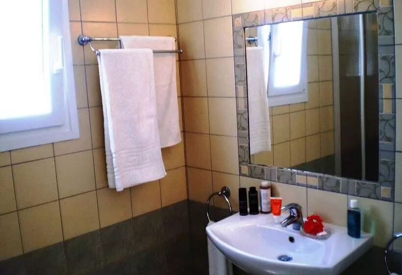 Hotel Livanios Studios