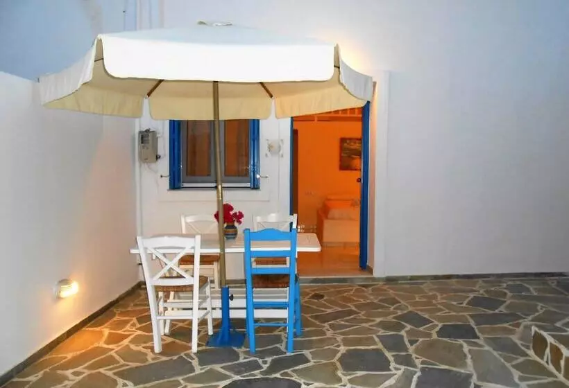 Hotel Livanios Studios