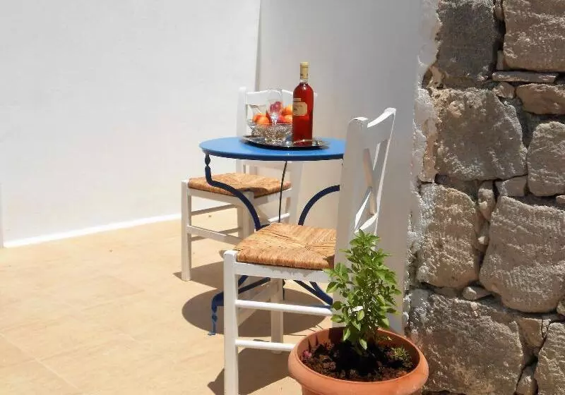 Hotel Livanios Studios