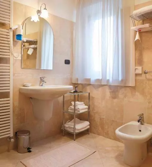 هتل روستایی Colleverde Country House & Spa Urbino