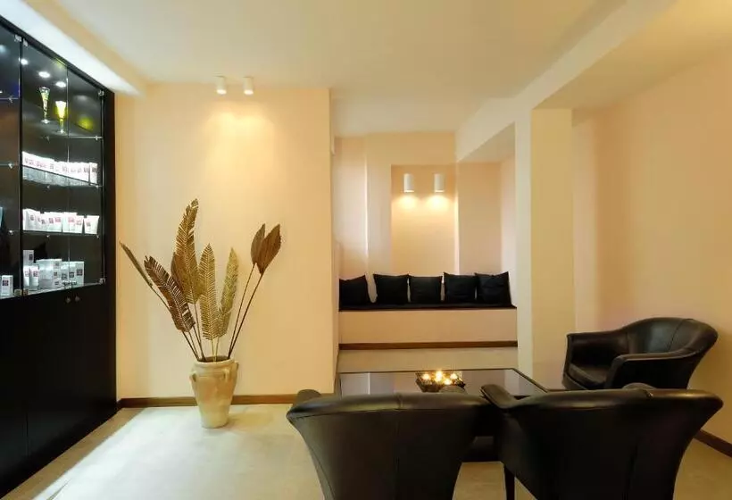 هتل روستایی Colleverde Country House & Spa Urbino