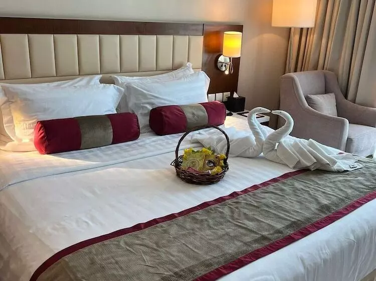 Treppan Hotel & Suites By Fakhruddin