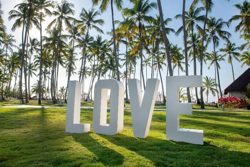 هتل Viva V Samana By Wyndham, A Trademark Adults All Inclusive