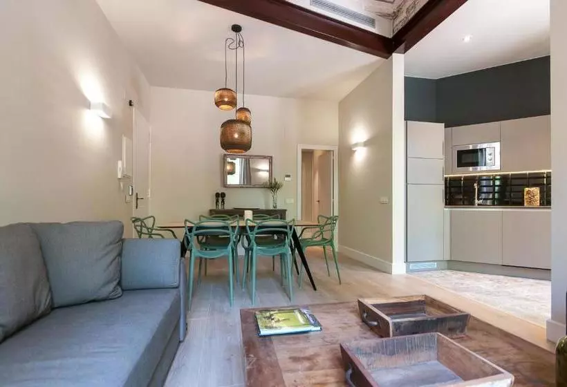 هتل Weflating Suites Sant Antoni Market