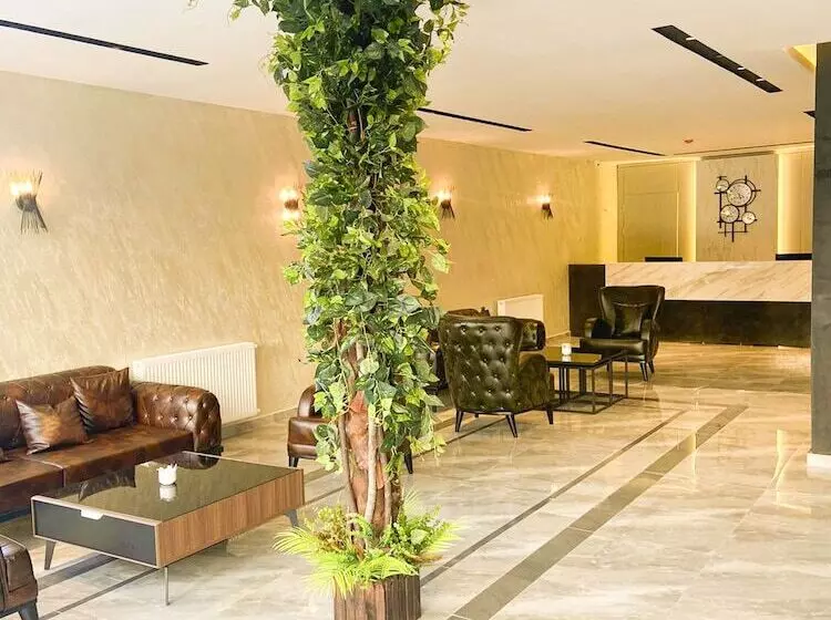 Arad Otel