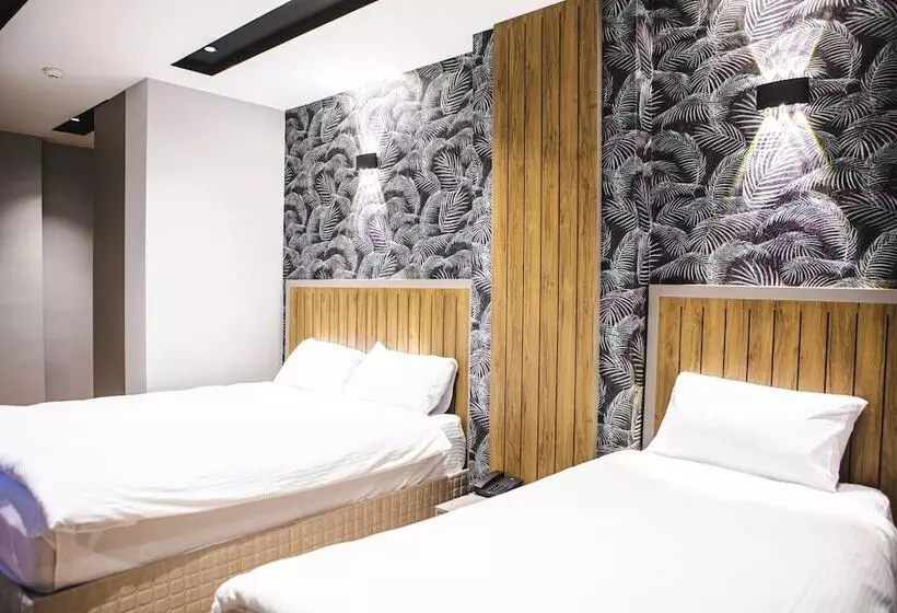 Arad Otel