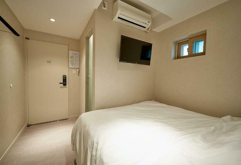 هتل کپسول Life In Euljiro