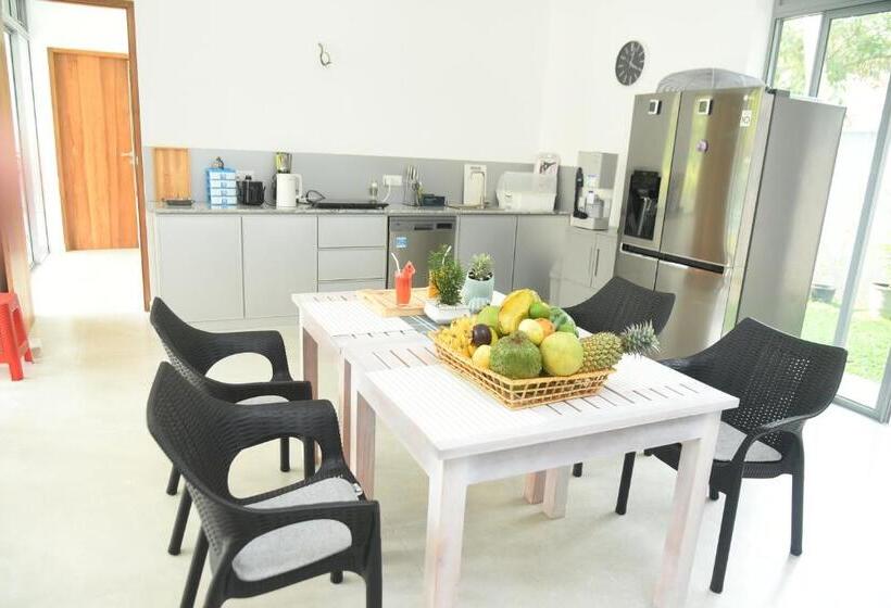 פנסיון Eldezo Relax Paradise  Ltd