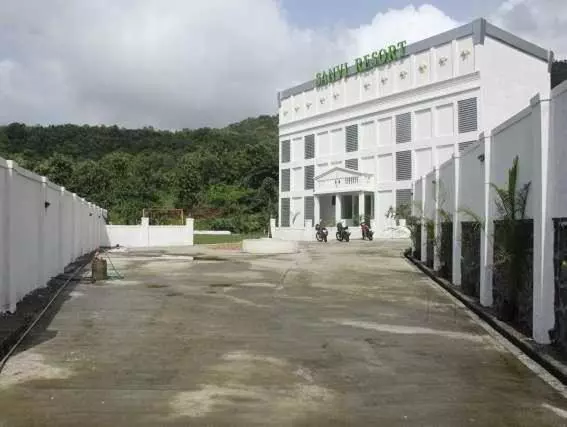 ホテル Flagship Sanvi Resort