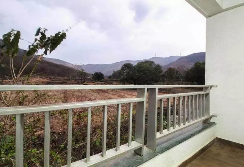 ホテル Flagship Sanvi Resort
