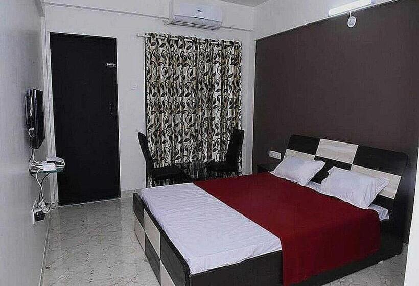 ホテル Flagship Sanvi Resort