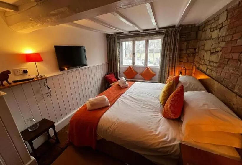 Hotelli The Lion, Tredington