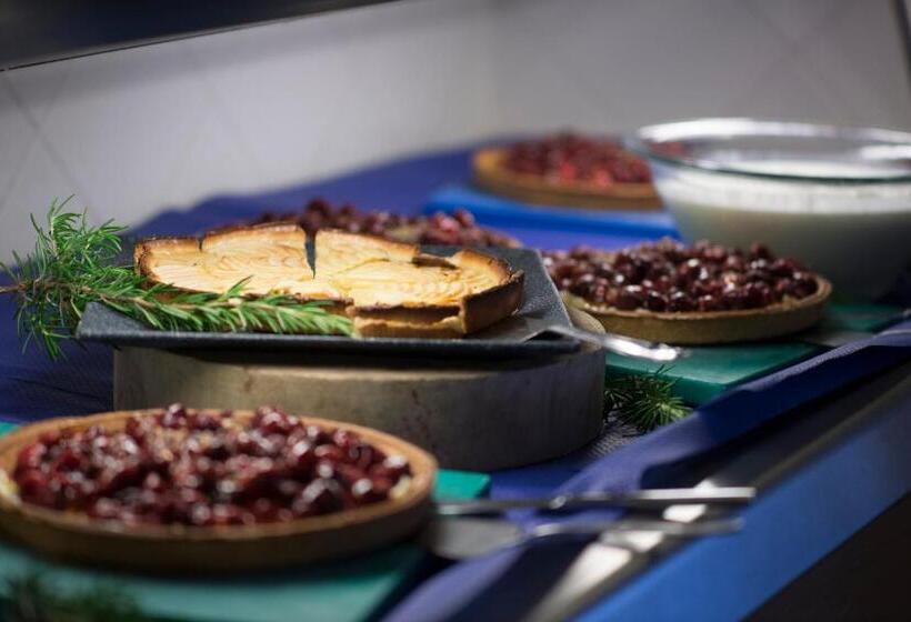 Отель Villages Clubs Du Soleil Le Reverdi