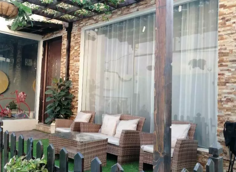 リゾートホテル شالية قاردن لايت