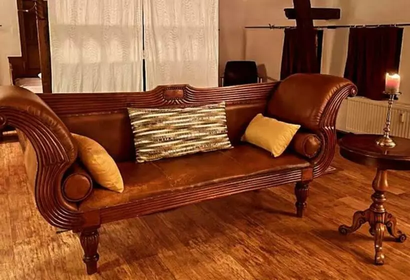 Retkeilymaja Burg Zimmer Auf Ca. 70 M²