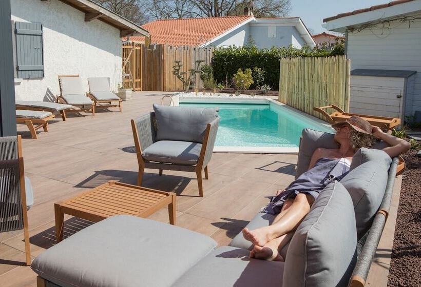 住宿加早餐 Villa Pierartlou