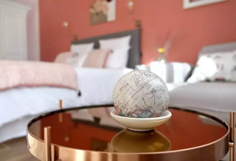 Aamiaismajoitus (B&B) Villa Pierartlou