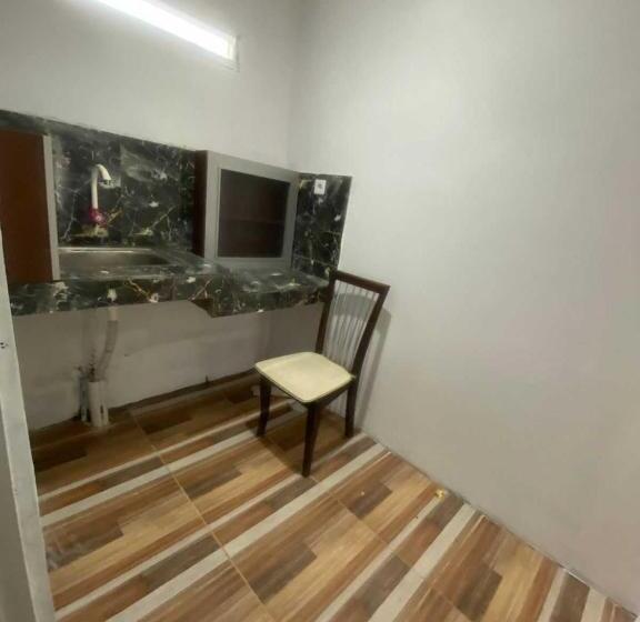 בית מלון כפרי Express O 92147 Nia Residence