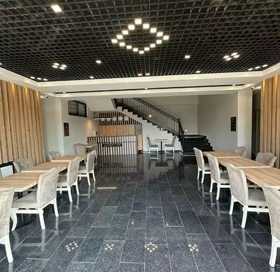 ユースホステル Akel Guest House