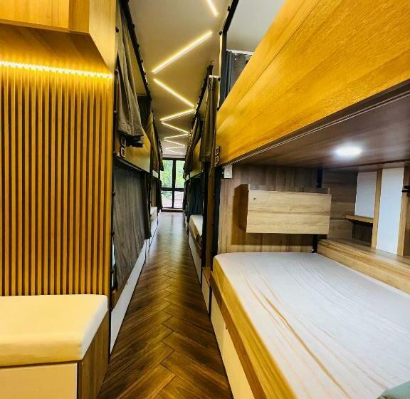 Grandma Lu Saigon Hostel   Airport Dist 3