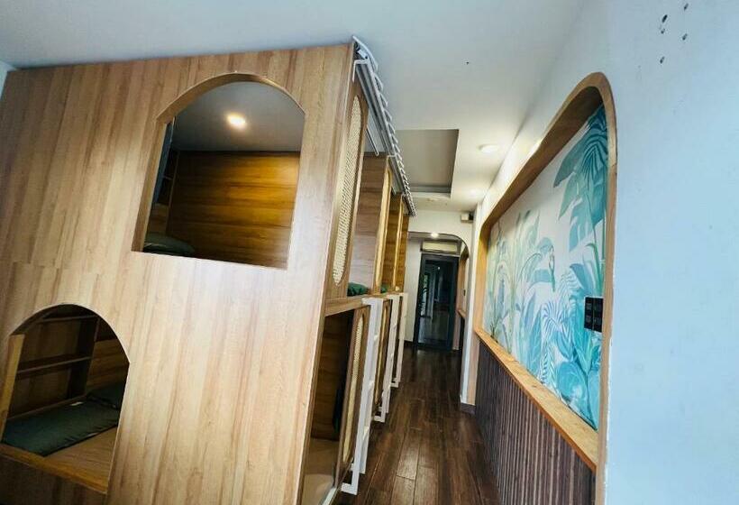 Grandma Lu Saigon Hostel   Airport Dist 3