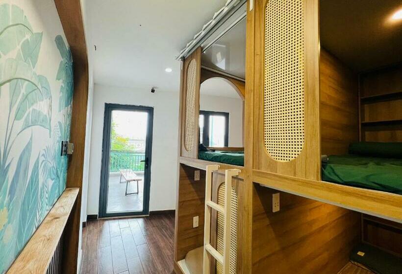 Grandma Lu Saigon Hostel   Airport Dist 3