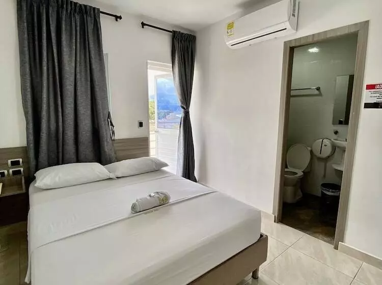 ホテル Diamond Bga