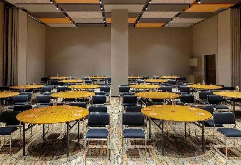 Hotelli Ibis Thane   An Accor Brand