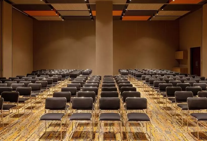 Hotelli Ibis Thane   An Accor Brand