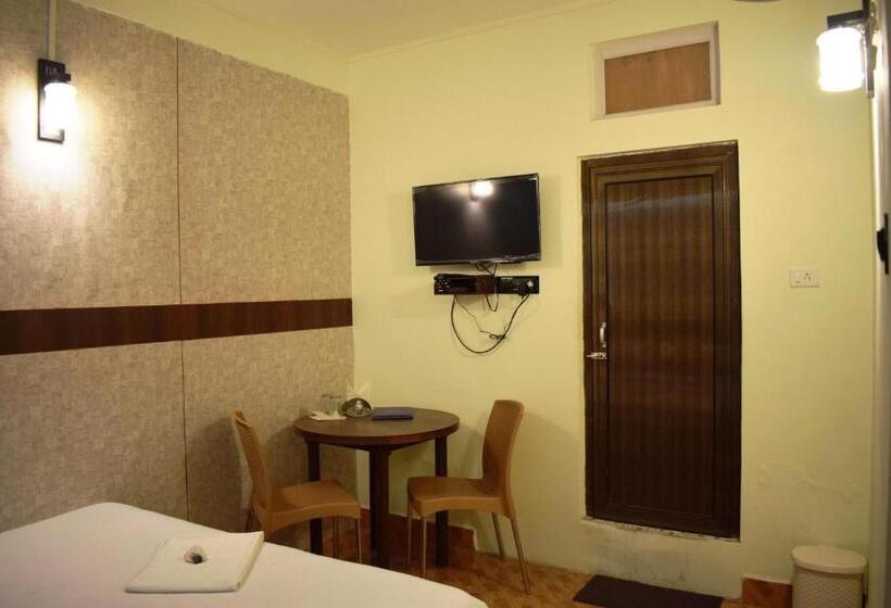 فندق Lily Guest House