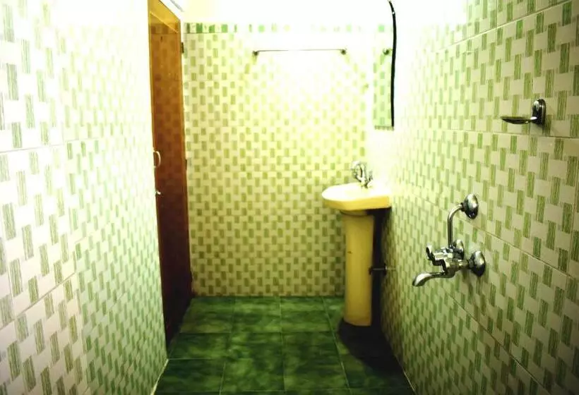 Hotelli Lily Guest House