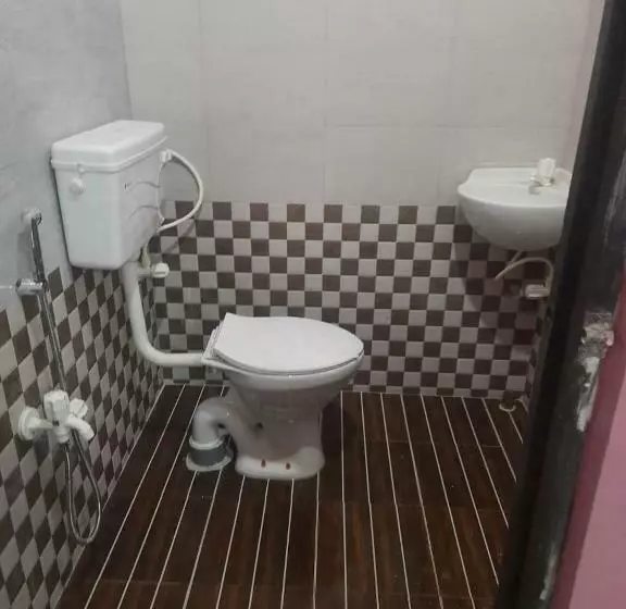 Majatalo Akshita Guest House By Grb