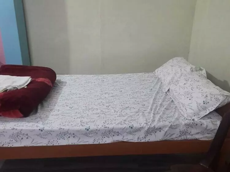 Majatalo Akshita Guest House By Grb