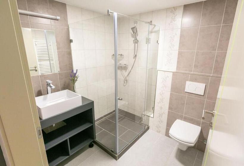 펜션 Barkóscinege Vendégház