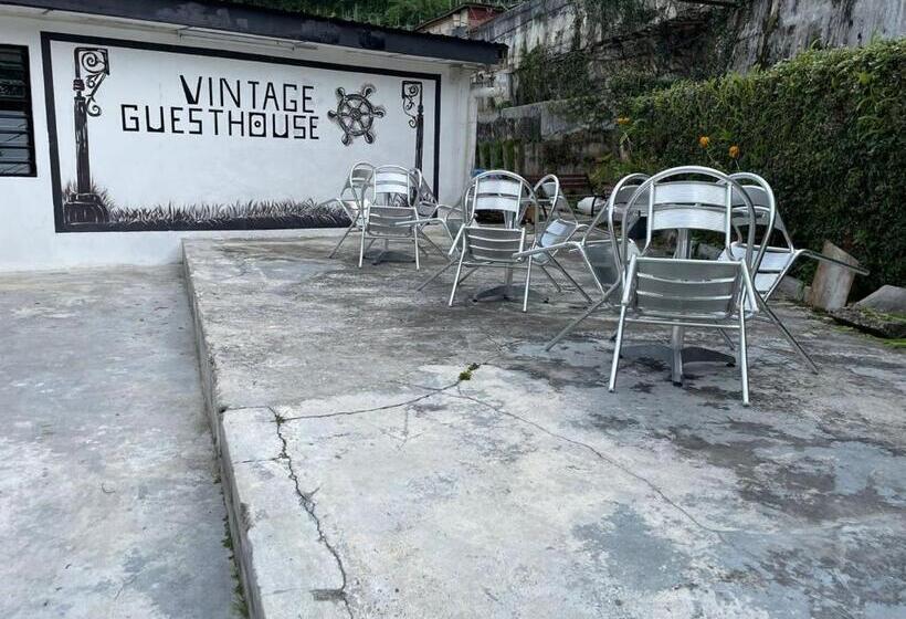 Pensão Vintage Guesthouse