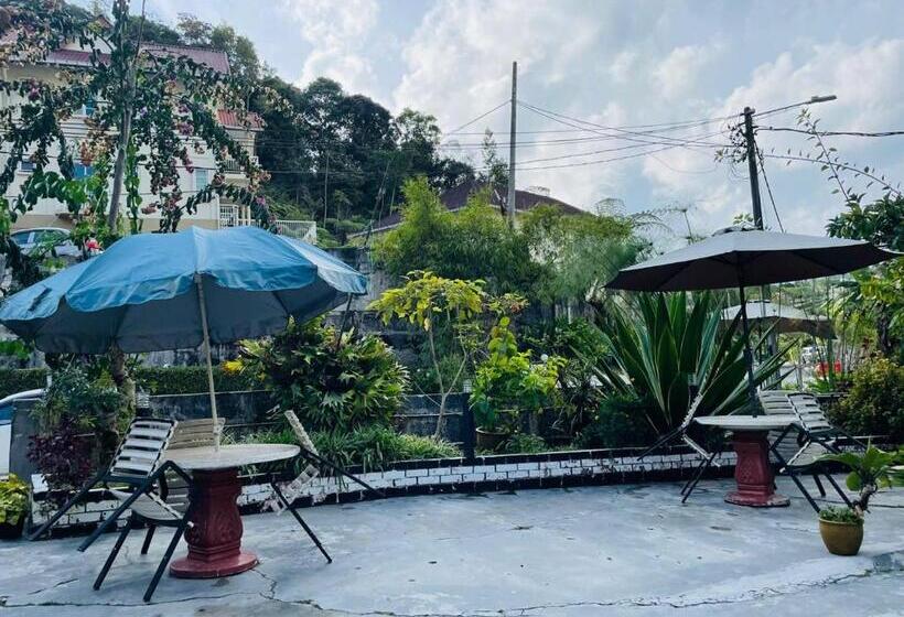 Pensão Vintage Guesthouse